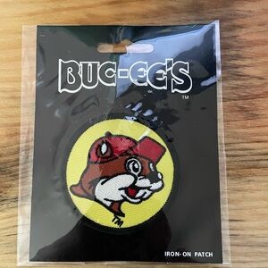 Buc-ee’s beaver round logo embroidered iron-on patch - brand new